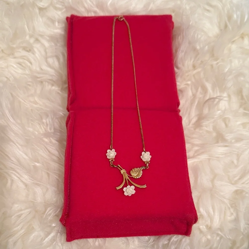 Vintage Amco Gold Filled Flower Necklace - Rare Design - Picture 1 of 4
